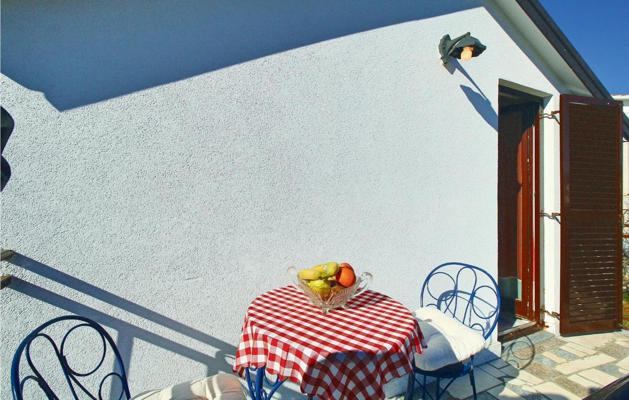 Gorgeous Apartment In Umag With Wifi Eksteriør bilde